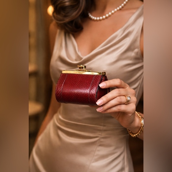 Vintage Handbags - Vintage 1960s Red Snakeskin Kiss Lock Coin Purse Mini Barrel Wallet Gold Frame